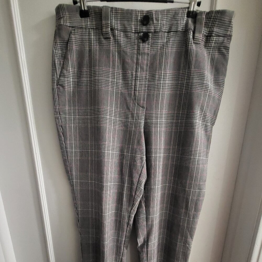 Clearance Reitmans Gray Glen Plaid Tapered Dress Pants - Size 16